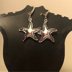 🔥5/$50🔥 Vintage Silver Starfish Hook Earrings Star